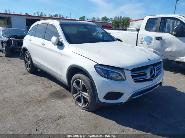 WDC0G4JB6JV077053 2018 MERCEDES-BENZ GLC - Image 1