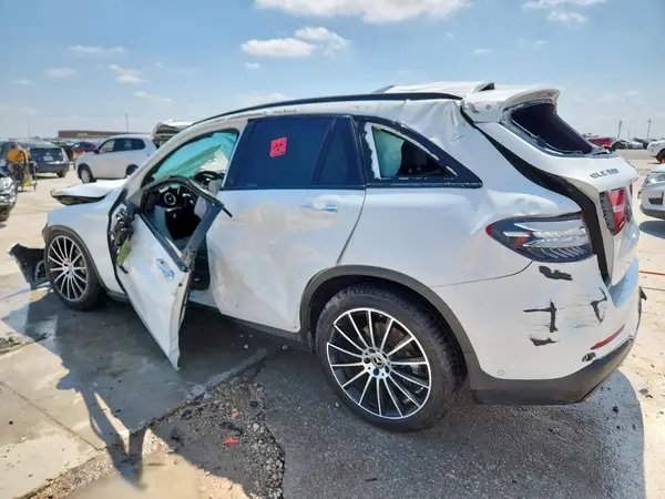 WDC0G4JB6JV079286 2018 MERCEDES-BENZ GLC - Image 2
