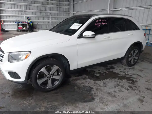 WDC0G4JB6JV080454 2018 MERCEDES-BENZ GLC - Image 2