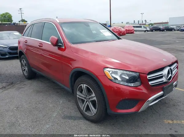 WDC0G4JB6JV081815 2018 MERCEDES-BENZ GLC - Image 1