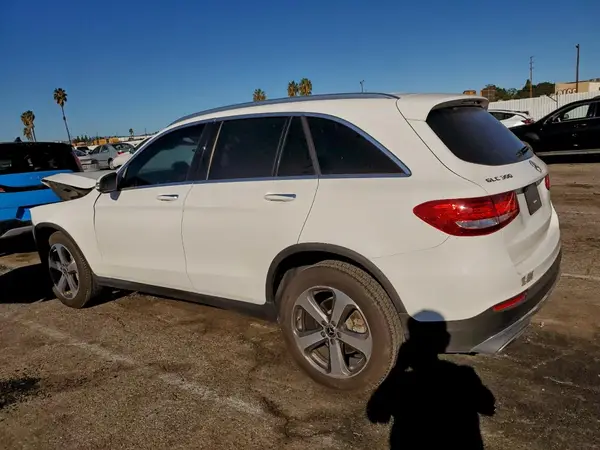 WDC0G4JB6JV088280 2018 MERCEDES-BENZ GLC - Image 2