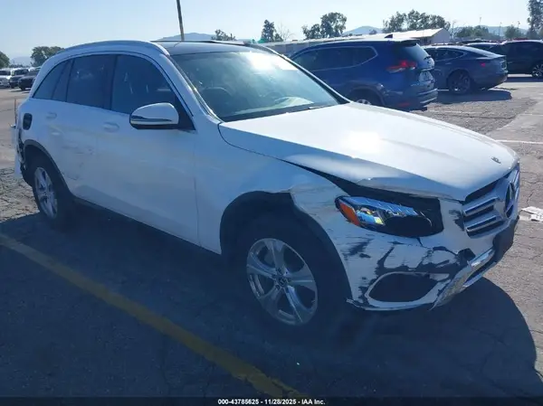 WDC0G4JB6JV090692 2018 MERCEDES-BENZ GLC - Image 1