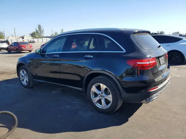 WDC0G4JB6JV092944 2018 MERCEDES-BENZ GLC - Image 2