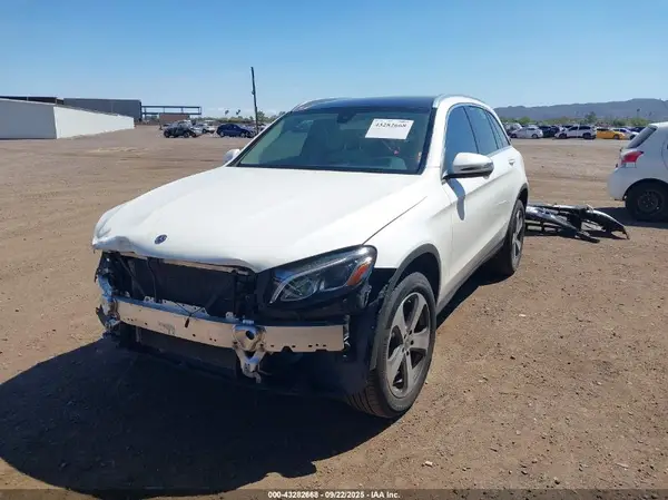 WDC0G4JB6JV111668 2018 MERCEDES-BENZ GLC - Image 2