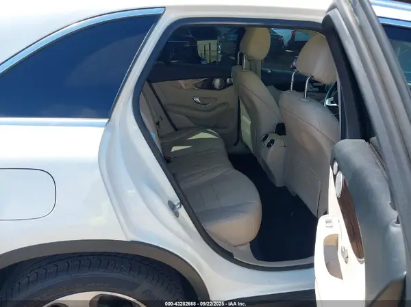 WDC0G4JB6JV111668 2018 MERCEDES-BENZ GLC - Image 8