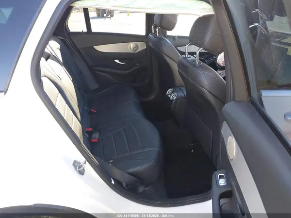 WDC0G4JB6K1002040 2019 MERCEDES-BENZ GLC - Image 8