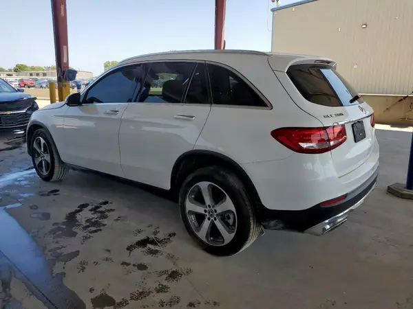 WDC0G4JB6KF480591 2019 MERCEDES-BENZ GLC - Image 2