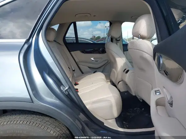 WDC0G4JB6KF565379 2019 MERCEDES-BENZ GLC - Image 8