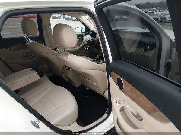 WDC0G4JB6KF572784 2019 MERCEDES-BENZ GLC - Image 8