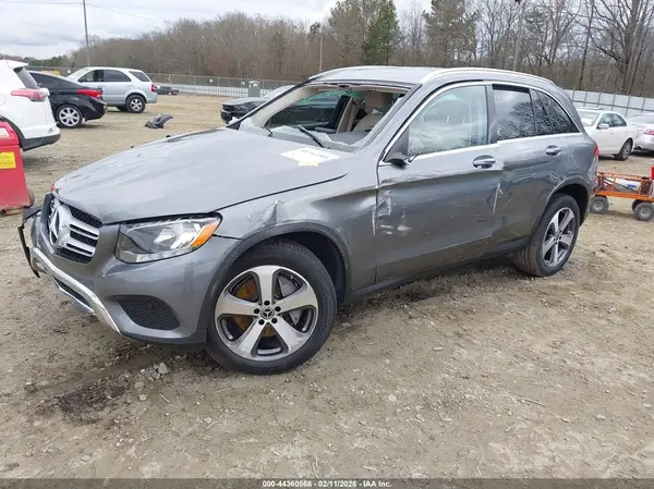 WDC0G4JB6KF574065 2019 MERCEDES-BENZ GLC - Image 2