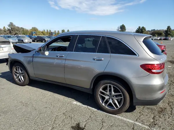 WDC0G4JB6KF598639 2019 MERCEDES-BENZ GLC - Image 2