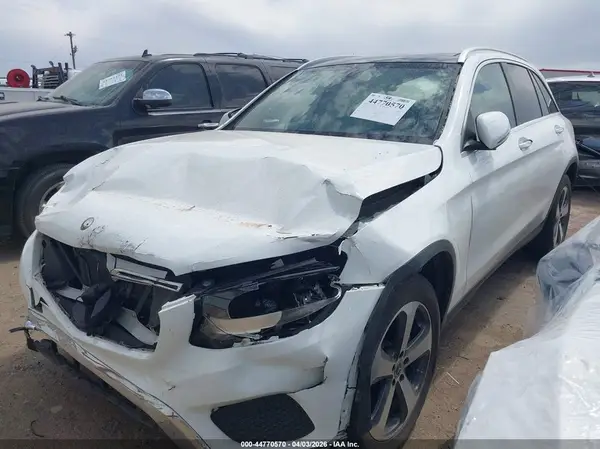WDC0G4JB6KF659942 2019 MERCEDES-BENZ GLC - Image 2