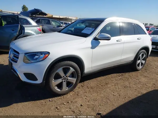 WDC0G4JB6KV121036 2019 MERCEDES-BENZ GLC - Image 2