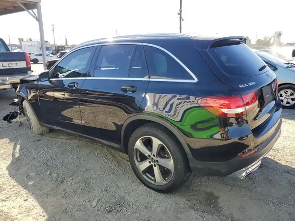 WDC0G4JB6KV126088 2019 MERCEDES-BENZ GLC - Image 2