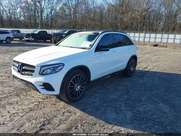 WDC0G4JB6KV126611 2019 MERCEDES-BENZ GLC - Image 2