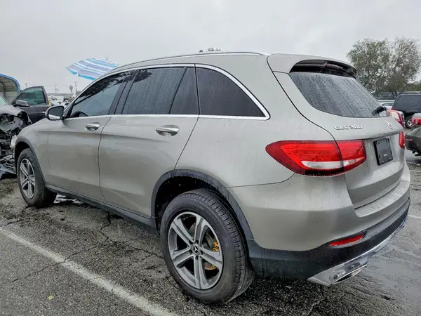WDC0G4JB6KV144087 2019 MERCEDES-BENZ GLC - Image 2