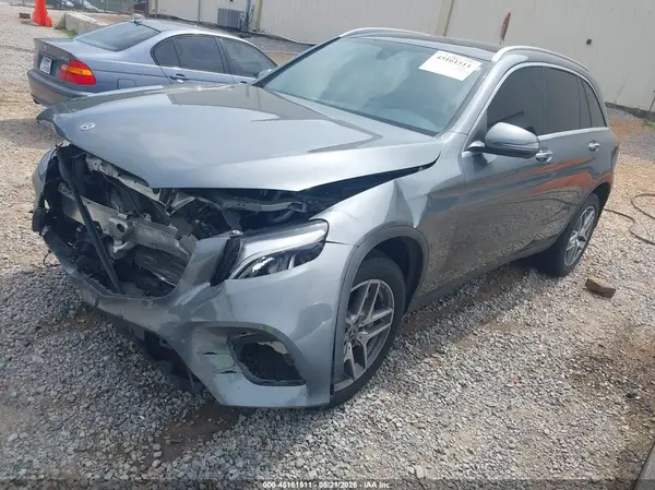 WDC0G4JB6KV148818 2019 MERCEDES-BENZ GLC - Image 2