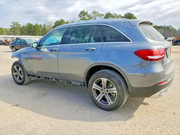 WDC0G4JB6KV152528 2019 MERCEDES-BENZ GLC - Image 2