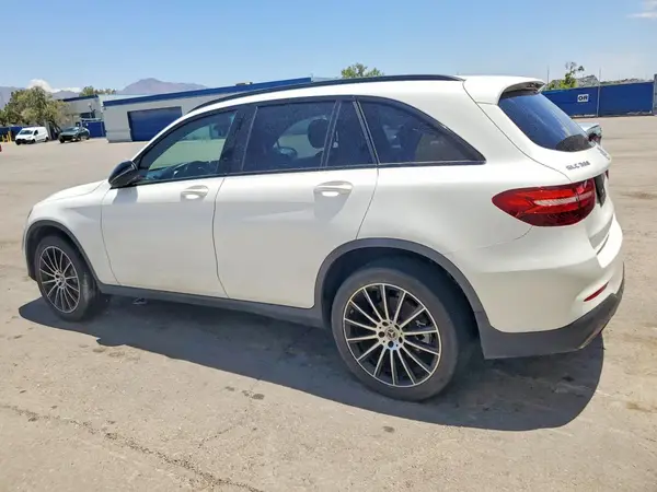 WDC0G4JB6KV153100 2019 MERCEDES-BENZ GLC - Image 2