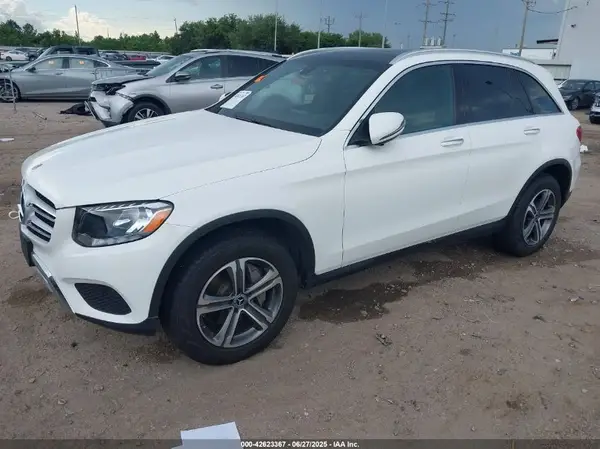 WDC0G4JB6KV165456 2019 MERCEDES-BENZ GLC - Image 2