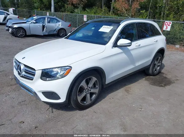 WDC0G4JB6KV177154 2019 MERCEDES-BENZ GLC - Image 2