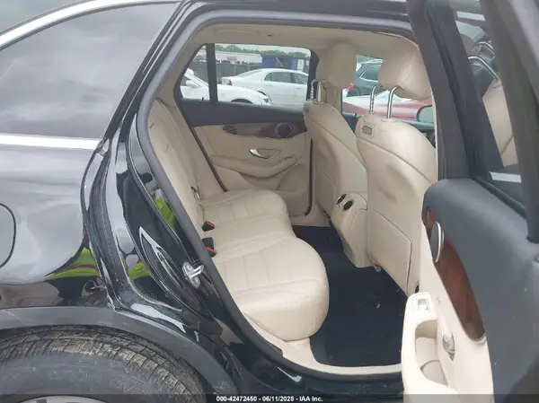 WDC0G4JB6KV185786 2019 MERCEDES-BENZ GLC - Image 8