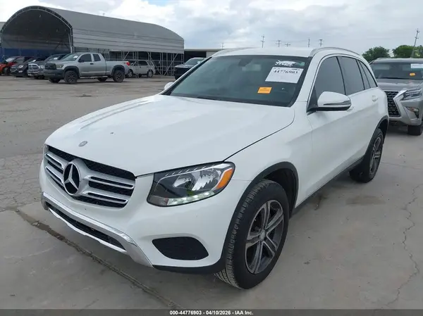 WDC0G4JB7GF013395 2016 MERCEDES-BENZ GLC - Image 2