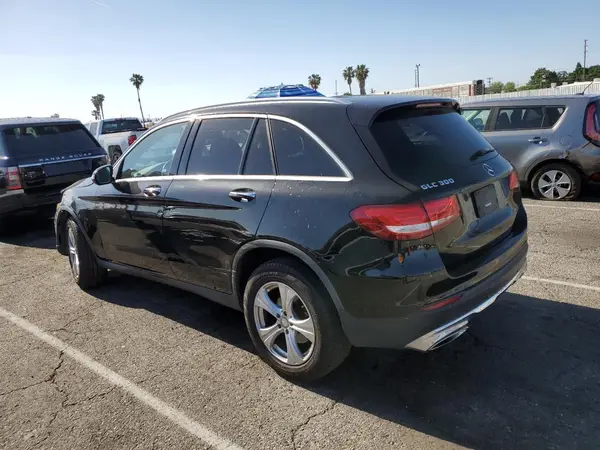 WDC0G4JB7GF065173 2016 MERCEDES-BENZ GLC - Image 2