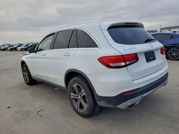 WDC0G4JB7GF102545 2016 MERCEDES-BENZ GLC - Image 2