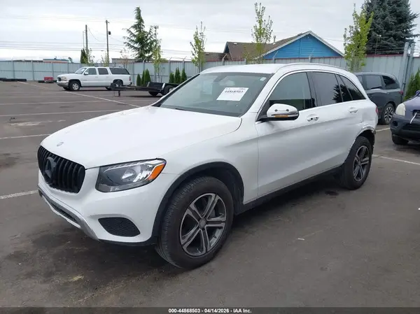 WDC0G4JB7GF107793 2016 MERCEDES-BENZ GLC - Image 2