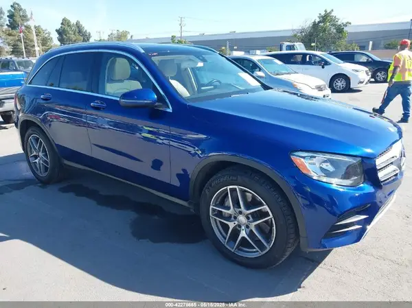 WDC0G4JB7HF128354 2017 MERCEDES-BENZ GLC - Image 1