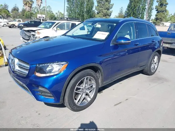 WDC0G4JB7HF128354 2017 MERCEDES-BENZ GLC - Image 2