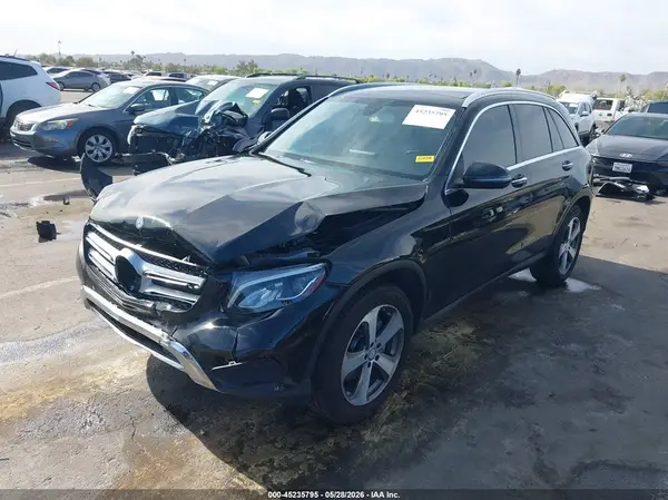 WDC0G4JB7HF140455 2017 MERCEDES-BENZ GLC - Image 2
