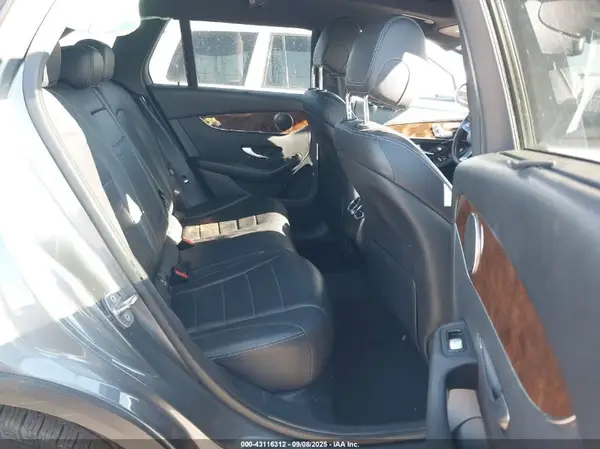 WDC0G4JB7HF196203 2017 MERCEDES-BENZ GLC - Image 8