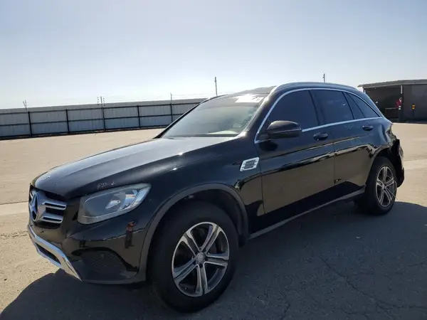 WDC0G4JB7HF198940 2017 MERCEDES-BENZ GLC - Image 1