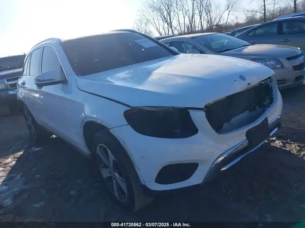 WDC0G4JB7HF200363 2017 MERCEDES-BENZ GLC - Image 1