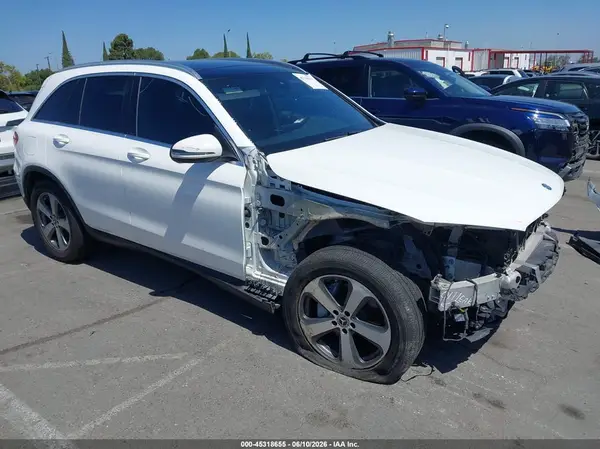 WDC0G4JB7HF247621 2017 MERCEDES-BENZ GLC - Image 1