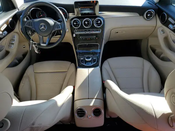 WDC0G4JB7JV015693 2018 MERCEDES-BENZ GLC - Image 8