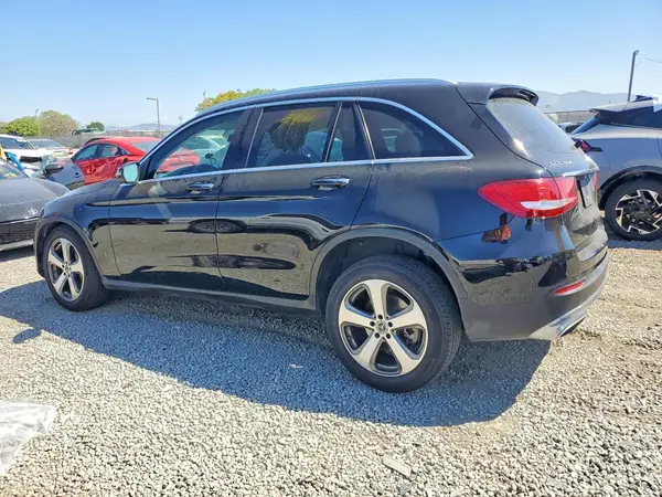 WDC0G4JB7JV023969 2018 MERCEDES-BENZ GLC - Image 2