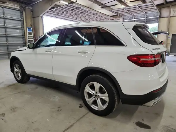 WDC0G4JB7JV034020 2018 MERCEDES-BENZ GLC - Image 2