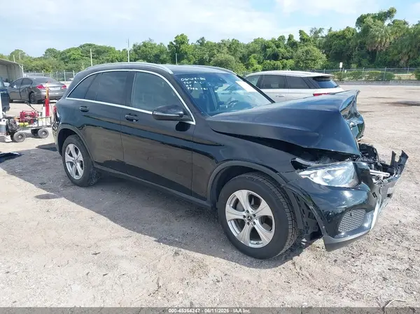 WDC0G4JB7JV037970 2018 MERCEDES-BENZ GLC - Image 1