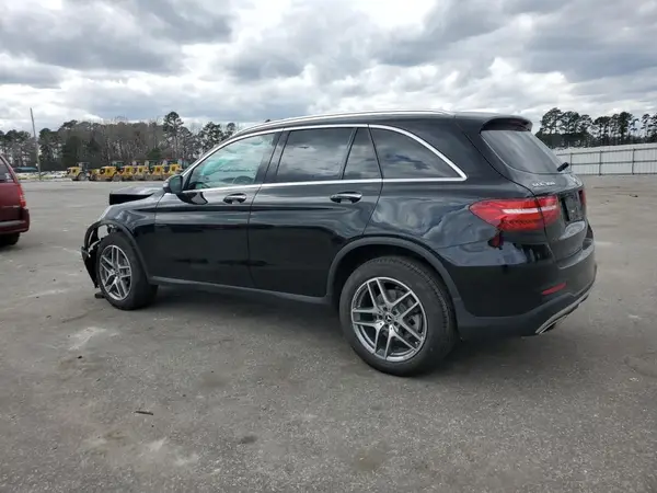 WDC0G4JB7JV070676 2018 MERCEDES-BENZ GLC - Image 2
