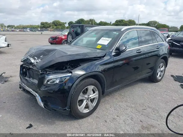 WDC0G4JB7JV078504 2018 MERCEDES-BENZ GLC - Image 2