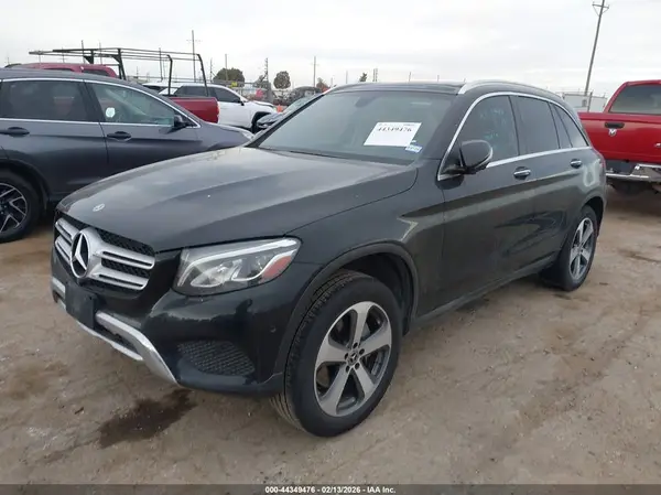 WDC0G4JB7JV091043 2018 MERCEDES-BENZ GLC - Image 2