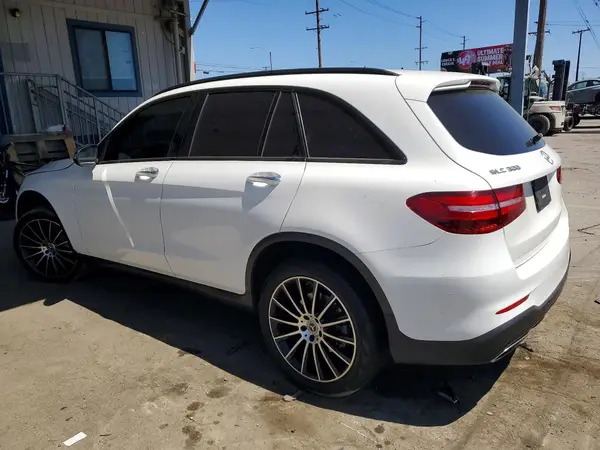 WDC0G4JB7JV102428 2018 MERCEDES-BENZ GLC - Image 2