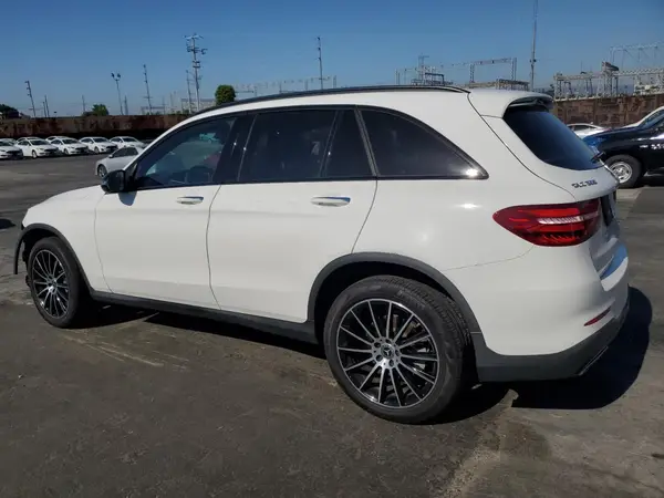 WDC0G4JB7JV115776 2018 MERCEDES-BENZ GLC - Image 2