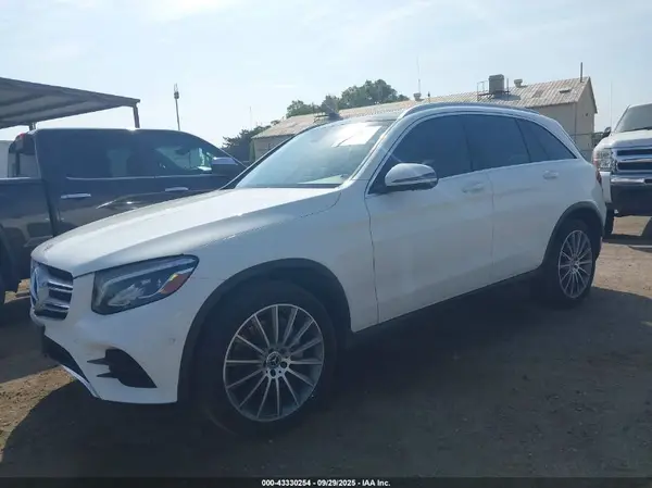 WDC0G4JB7K1002290 2019 MERCEDES-BENZ GLC - Image 2