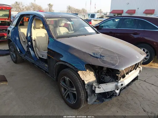 WDC0G4JB7K1004878 2019 MERCEDES-BENZ GLC - Image 1