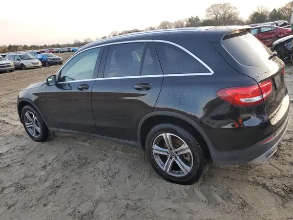 WDC0G4JB7KF568775 2019 MERCEDES-BENZ GLC - Image 2