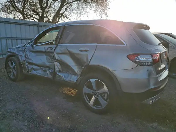 WDC0G4JB7KF615030 2019 MERCEDES-BENZ GLC - Image 2
